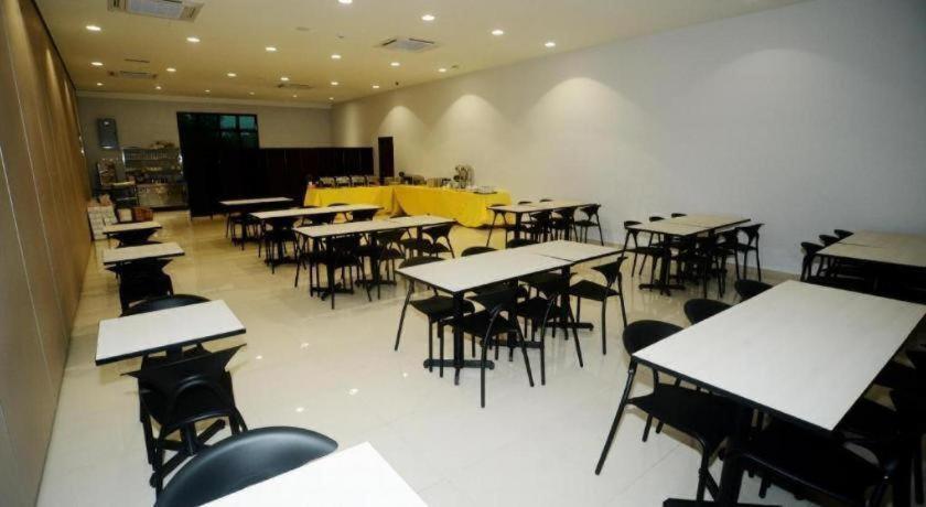 Star-Well Hotel Kuala Lipis Eksteriør billede
