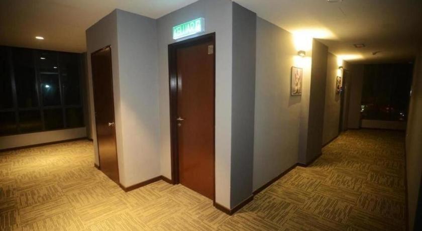 Star-Well Hotel Kuala Lipis Eksteriør billede