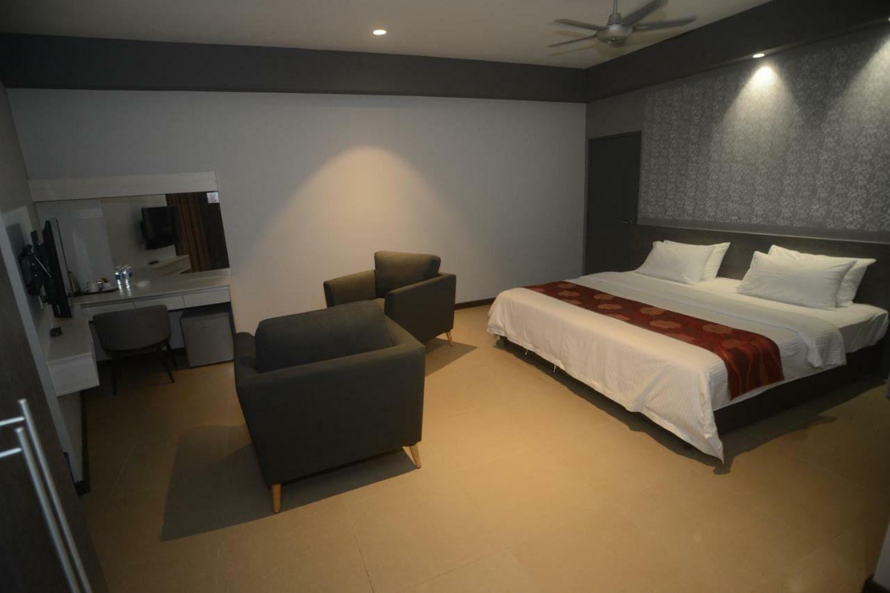 Star-Well Hotel Kuala Lipis Eksteriør billede